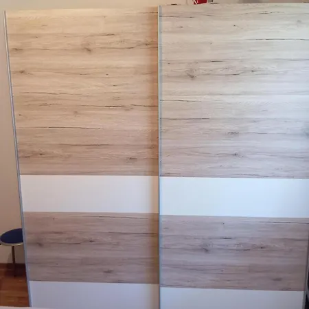 아파트 Lisi 턱스